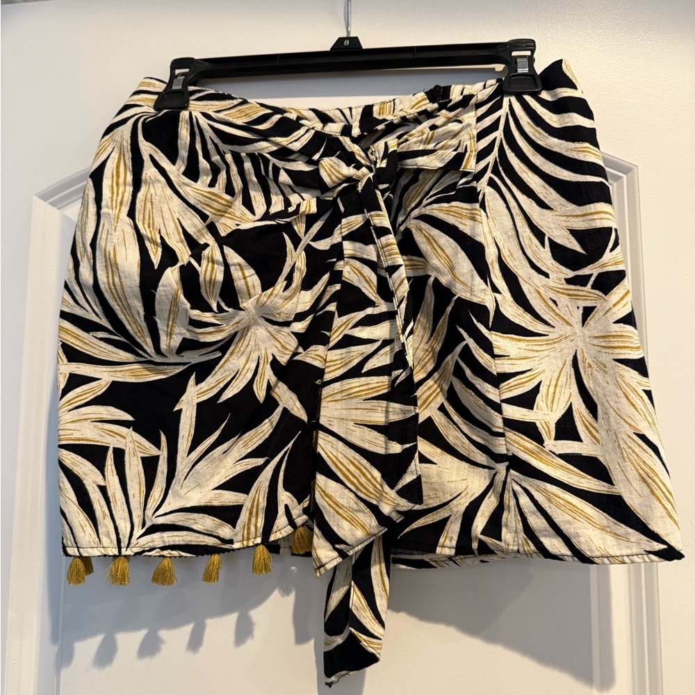 Zara Black and Gold Patterned Skirt